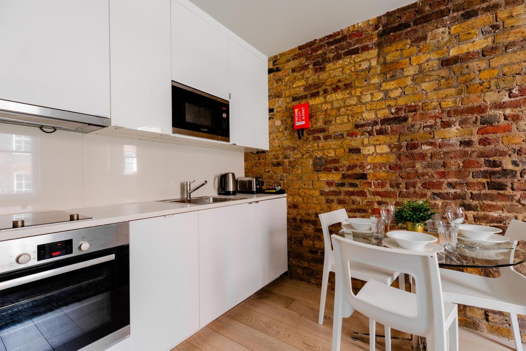 Stayinn Holborn London Eksteriør billede
